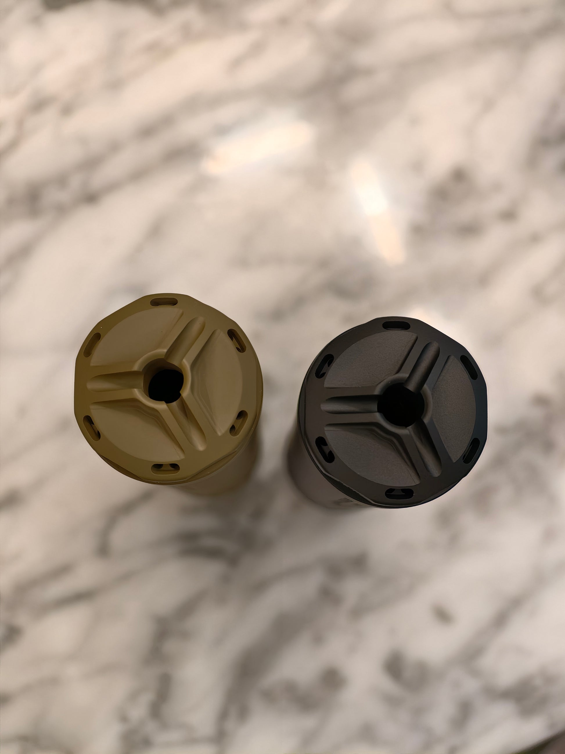 Airsoft HUXWRX VENTUM 556 Style Mock Suppressor 14mm CCW fitment detail for airsoft replica builds