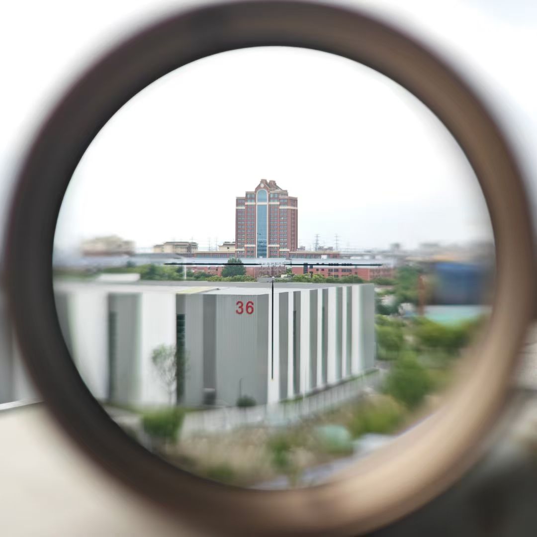 Holy Warrior NX8 1-8 F1 FFP 34mm Tube LPVO Riflescope Black with QD spuhr mount